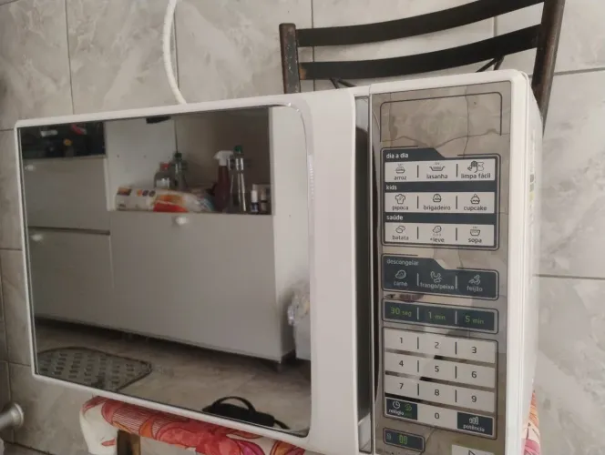 Micro-ondas Midea 31 Litros 220V Espelhado - Funcionando Perfeitamente