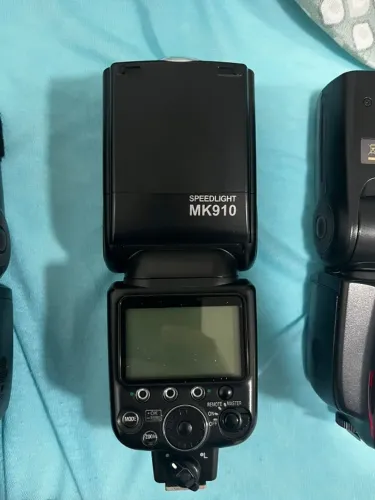 Flash Speedlight MK910 - Excelente Estado