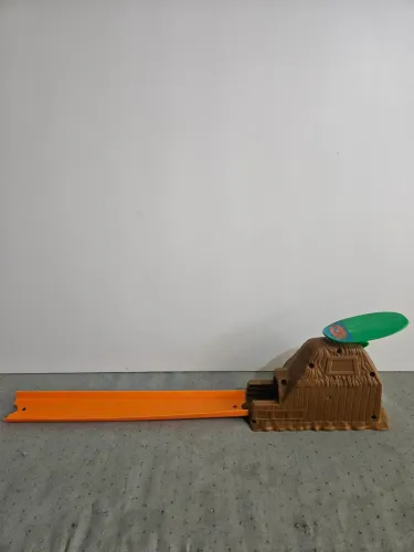 Lançador Hot Wheels City Ataque do Tubarão