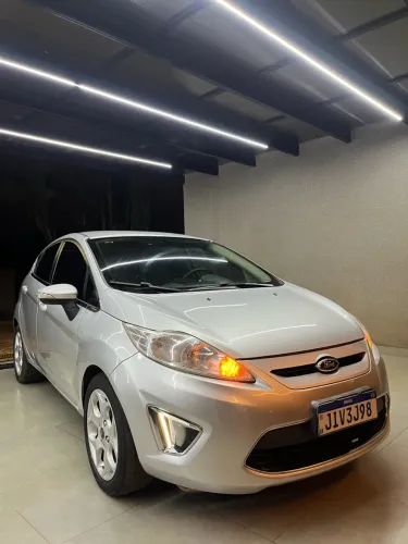 Ford Fiesta SE 1.6 16V Flex 5P 2012