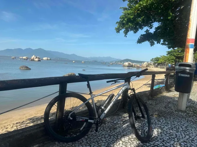 Venda de Bicicleta Specialized Rockhopper Expert - Ótimo Estado!