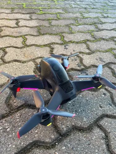 Drone DJI FPV FLYMORE