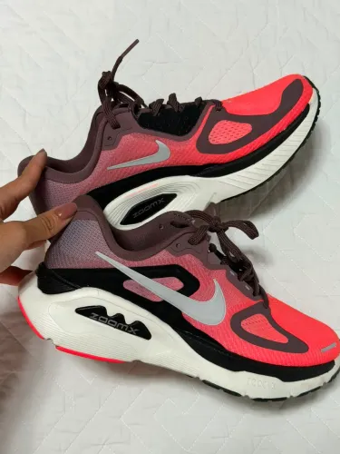Nike Structure Plus - Tamanho 38