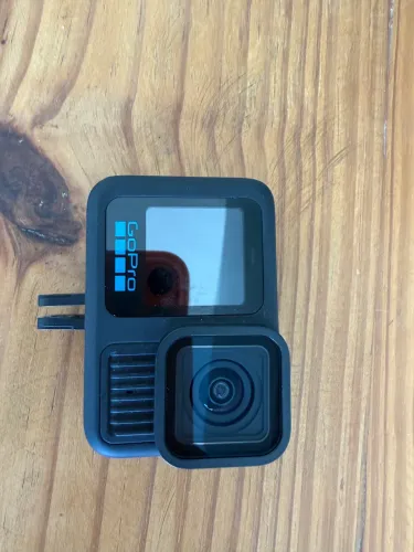 GoPro Hero 13 Black - Estado de Nova (Usada Apenas 2 Vezes) + Kit Premium Completo
