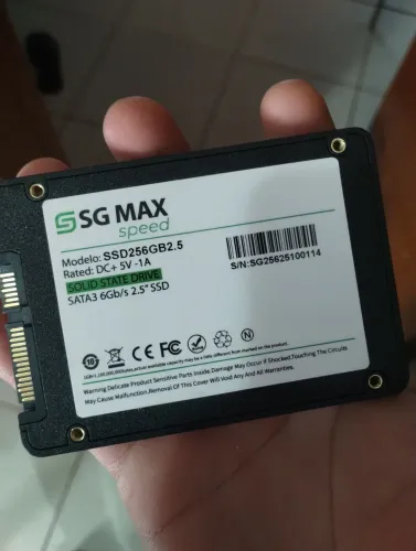 SSD 240 GB SGMAX Nunca Utilizado.