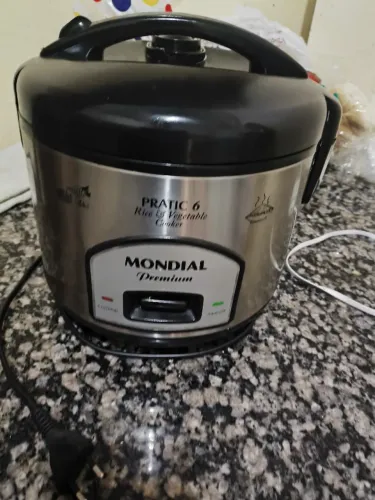 Panela de arroz elétrica