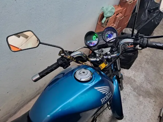 Moto Honda CG 150cc Titan Azul/Verde bem conservada