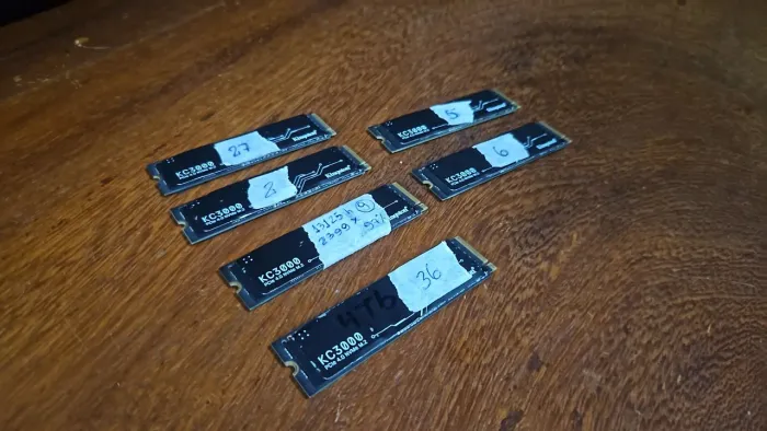 2 SSDs Kingston KC3000 2 TB PC PS5