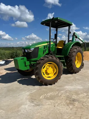 Jhon deree 5070e turbo 70 cv ano 2022