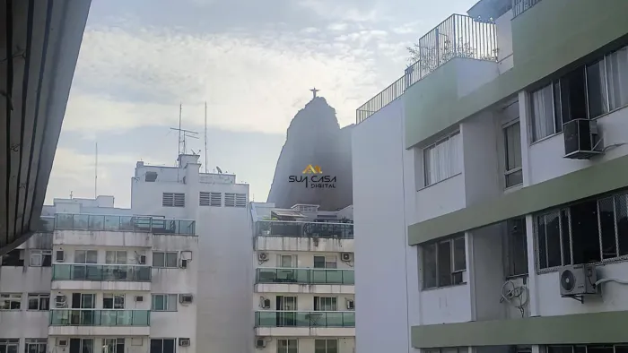 Apartamento de 2 Quartos com Suíte, Varanda e Vista para o Cristo em Botafogo. REF: AP0221