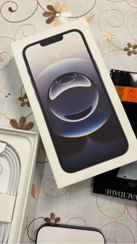 iPhone 16e novo, na caixa, mais película e capinha, nota e garantia