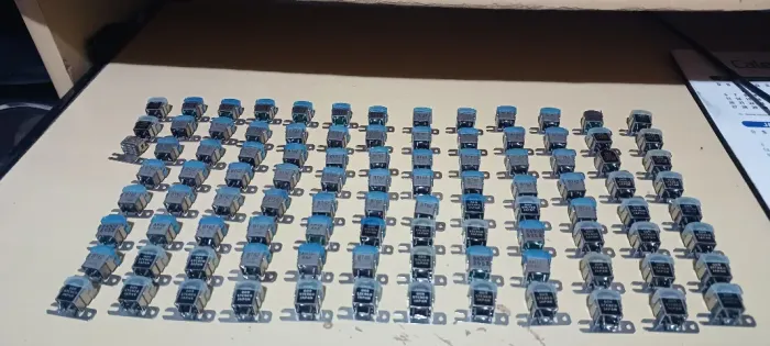 LOTE DE CABEÇOTES PARA TAPE DECK PEÇA DE REPOSIÇÃO GENUINA JAPAN 100 UNIDADES LEIA