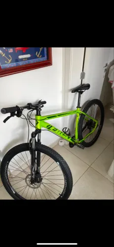 Bicicleta First Aro 29 Com Freio Hidráulico