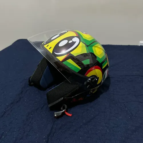 Capacete Agv tamanho 56