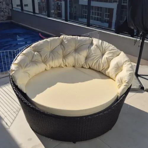 CHAISE ALTO PADRÃO DE FIBRA SINTÉTICA