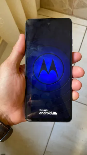 Celular Motorola Moto g24