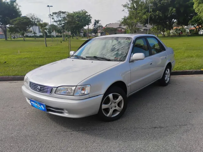 Toyota Corolla XEI 1.8/1.8 Flex 16V Aut. 2001