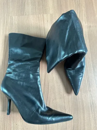 Bota de couro preta nº35