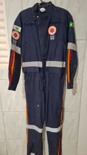 Vendo macacão em ótimo estado apartir de 80reais