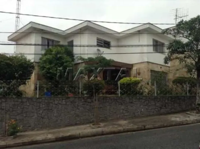 Sobrado à venda no Tucuruvi na Rua do Alto, com 3 dormitórios, sendo 1 suíte e 3 vagas.