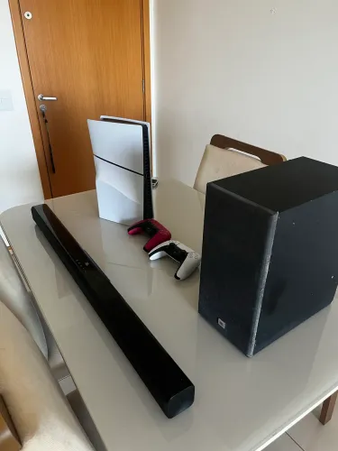 Vendo COMBO de PlayStation 5 mais JBL BAR