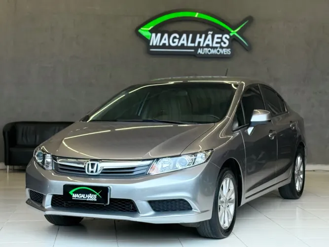 Honda Civic Sedan LXS 1.8/1.8 Flex 16V Aut. 4P 2013