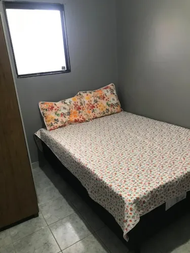 Quarto mobiliado para alugar no bairro Vassoural