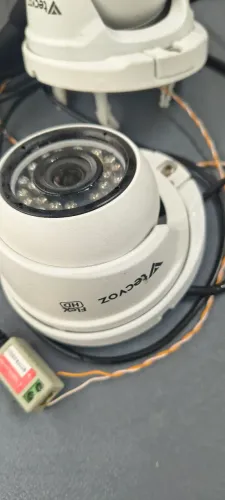 Câmeras de vigilância .