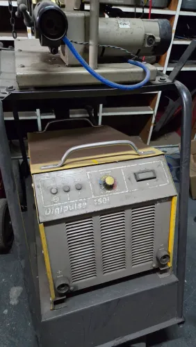 MAQUINA DE SOLDA MIG 400A DIGEPULSE ESAB