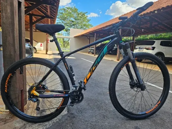Bicicleta/Mountain bike Oggi 7.1 - Aro 29, ano 2022 - Quadro 19 - c/ Nota Fiscal