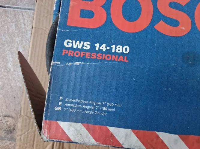 Lixadeira Bosch GWS 14-180 220V semi-nova