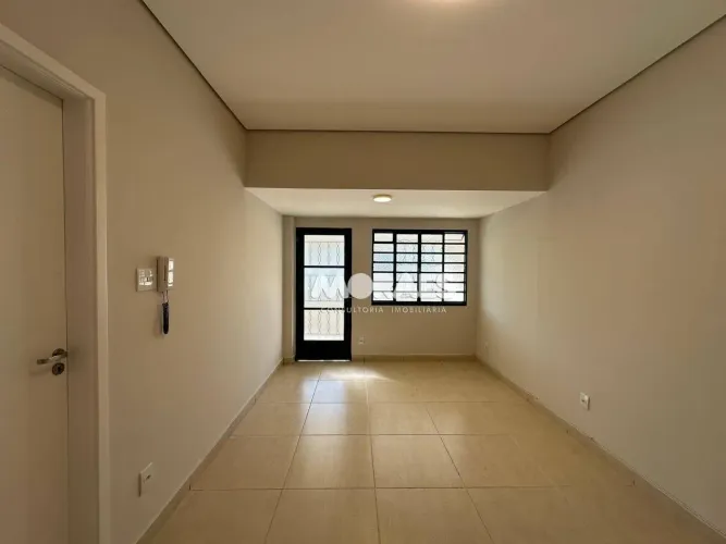 Casa com 2 quartos para alugar por R$ 2.200/mês - Centro - Bauru/SP.