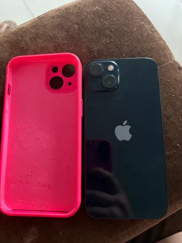 Vendo iPhone 13 em ótimo estado 