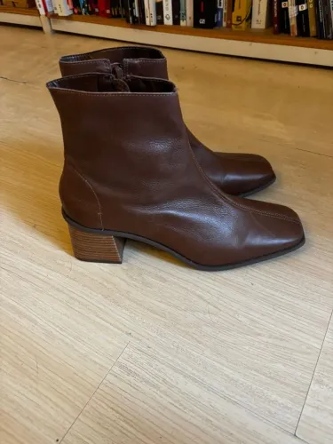 Bota Couro Marrom - 39