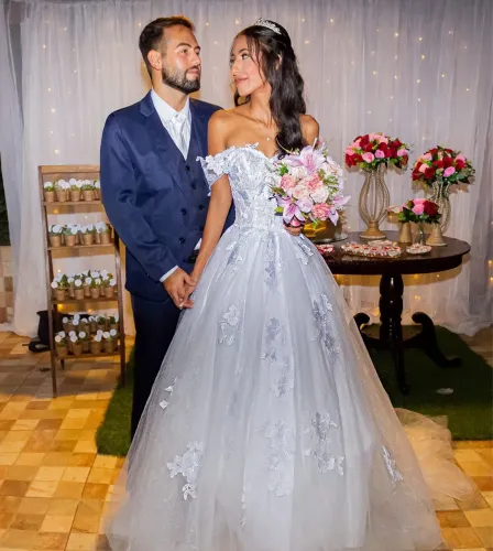 Vestido de noiva belíssimo