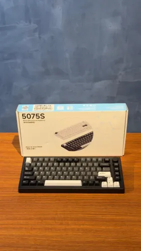 Teclado Mecânico Akko 5075S Wired