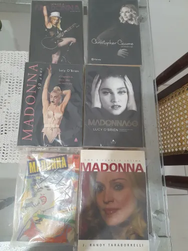 Madonna lote livros