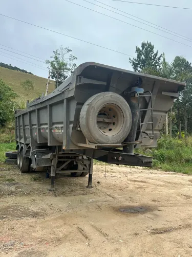 Carreta Morumbi LS 3 Eixos (ler descrição)