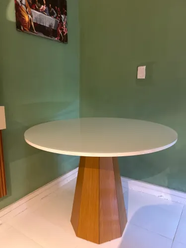 Mesa de jantar redonda 