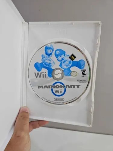 Mario Kart Wii + Wii Wheel 