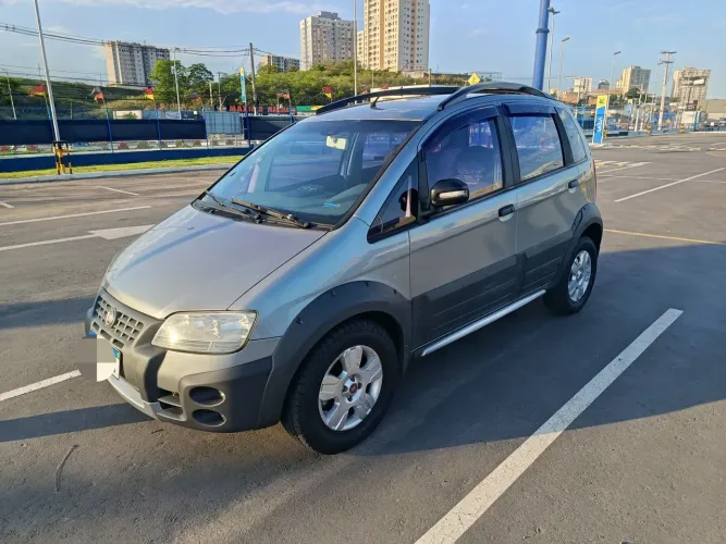 Fiat Idea Adv./ Adv.lock.dualogic 1.8 Flex 5P 2010