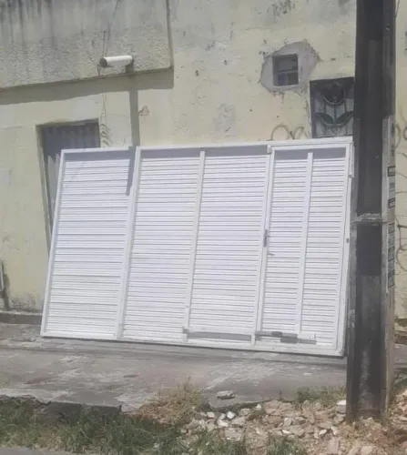 Portão de garagem