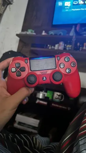 Vende se ps4