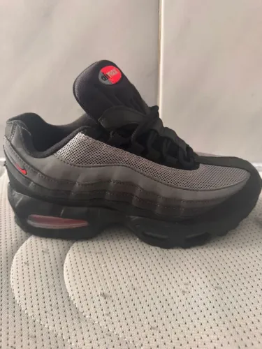 Tênis Air Max 95 novo