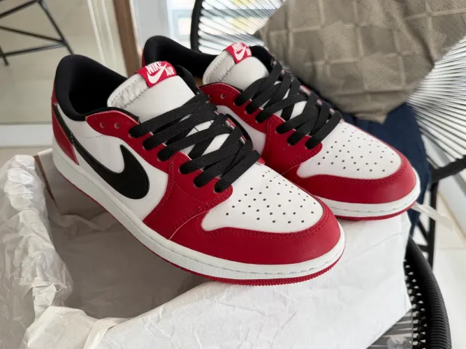 Air Jordan 1 Low OG Chicago Tam 41