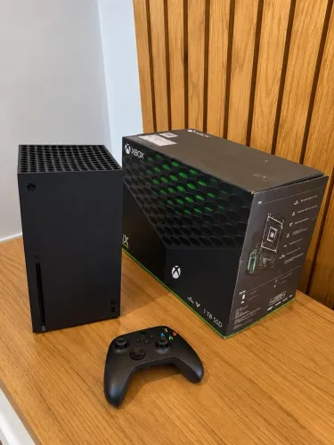 Xbox Series X 1TB - Mídia Física e Digital