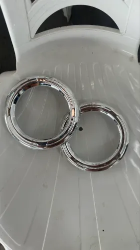 Moldura de aplique para farol de milha Triton