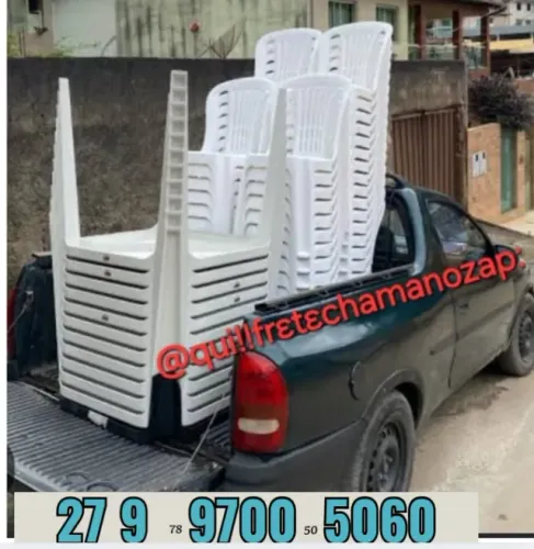 Mesas e cadeiras