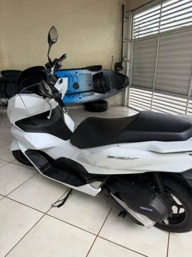 Honda PCX 160 DLX 2025