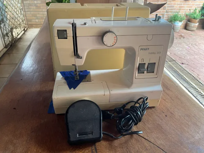 Máquina de costura